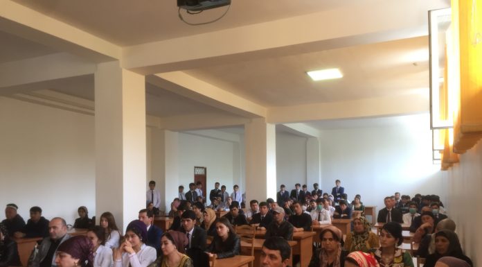 Вохӯрӣ бо волидайн