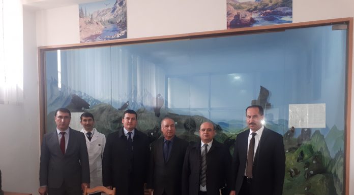 Ташрифи ректори ДМТ профессор Хушвахтзода Қ.Х. ба факултети биология