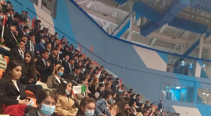 “Ҷоми Раиси шаҳри Душанбе” бахшида ба “Рӯзи Модар”