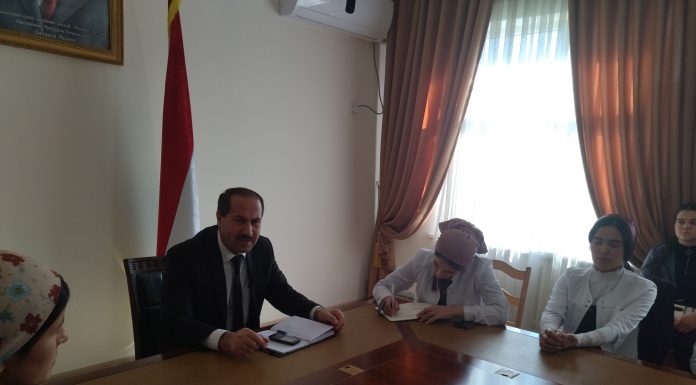 Вохӯрии декани факултет бо донишҷӯён тибқи кувота таҳсил кунанда ва маъюб