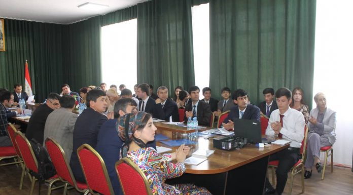 ИШТИРОКИ УСТОДОНИ ФАКУЛТЕТ ДАР КОНФРОНСИЯИ ҶУМҲУРИЯВИИ ИЛМӢ-НАЗАРИЯВӢ БАХШИДА БА “РӮЗИ ИЛМИ ТОҶИК”.